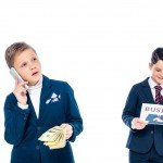 <strong>TIP:</strong> Chtěli byste nechat pomocí pravidla 3 loukotí velké dědictví nadcházejícím generacím? Nezapomeňte <a href="https://finex.cz/jak-naucit-deti-investovat/" target="_blank" rel="noopener noreferrer">naučit své děti investovat</a>, aby věděly, jak s dědictvím naložit.